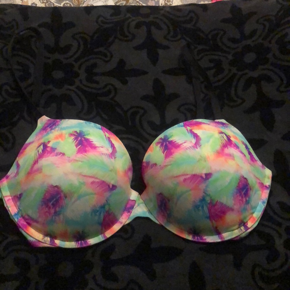 Victoria secret pink push up bra !!